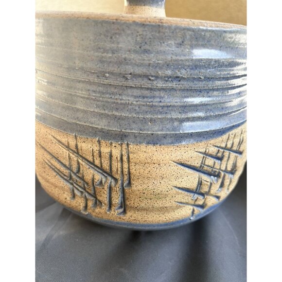 Sign Davis Art Pottery Jar w Lid Sandstone Glaze Stoneware Hand Thrown Blue Tan - Picture 2 of 11
